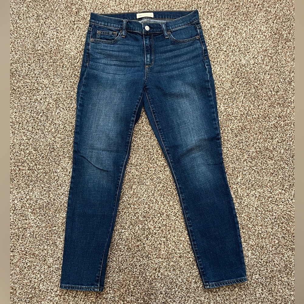 GAP Dark Wash Skinny Jeans
